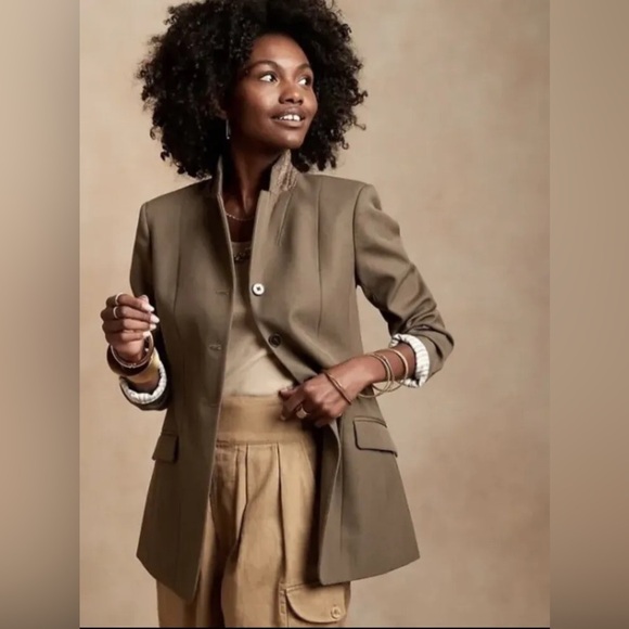 NWT! Banana Republic Olive Green Riding Jacket Blazer - Size 12 - Picture 1 of 3